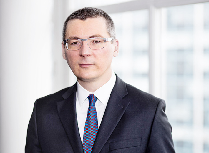 Jörg D Risch